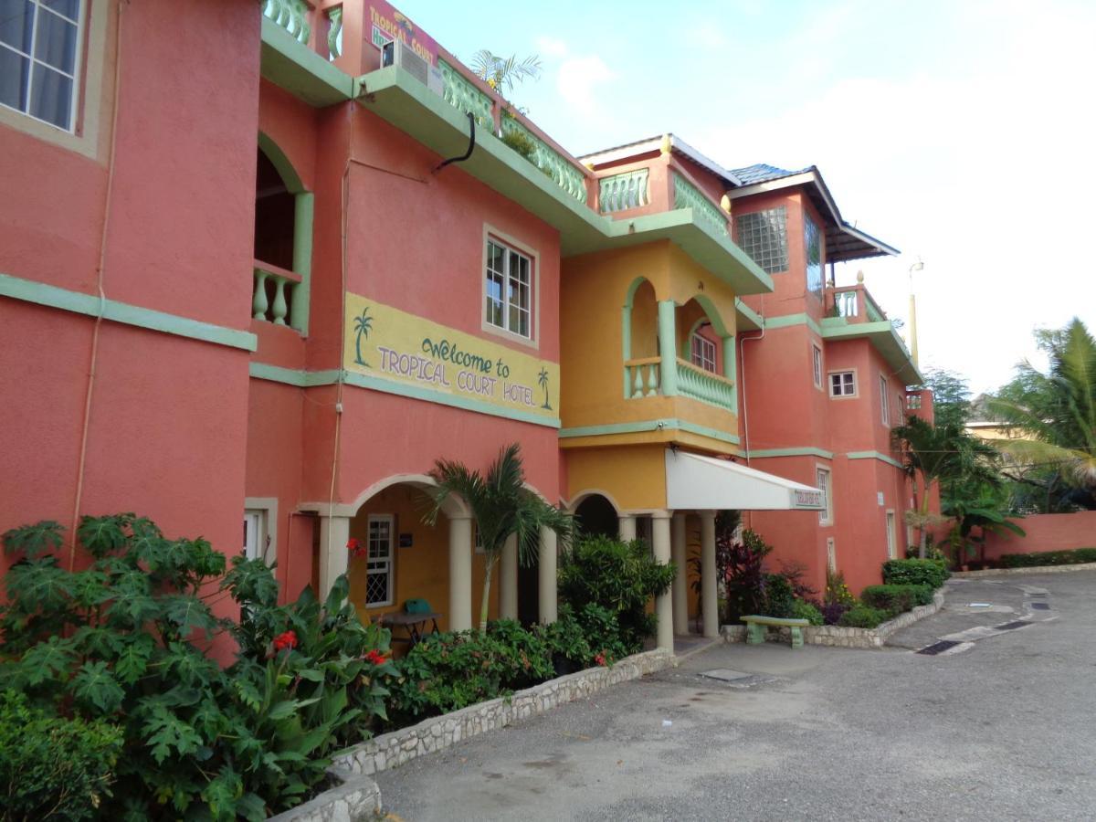 Tropical Court Hotel มอนเทโกเบย์ ภายนอก รูปภาพ
