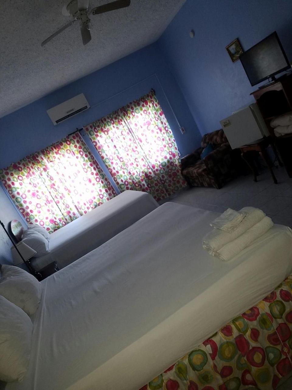 Tropical Court Hotel มอนเทโกเบย์ ภายนอก รูปภาพ